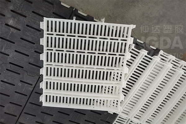 豬場(chǎng)養(yǎng)殖專用漏縫板材質(zhì)分析！